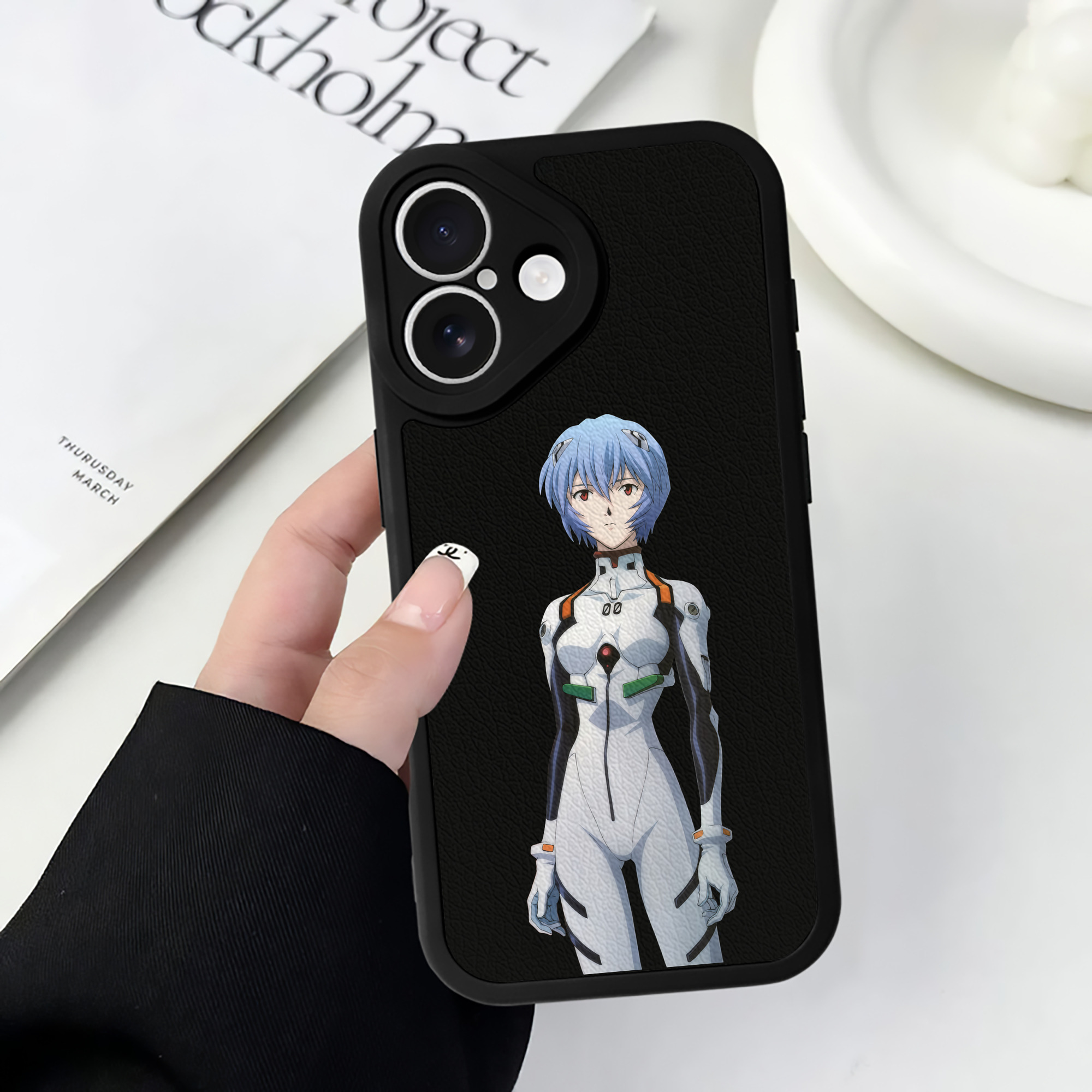 （画像用） EVA 新世紀エヴァンゲリオン 【iPhone 16シリーズ対応】シリコンスマホケース（レザー調） 材質：シリコン